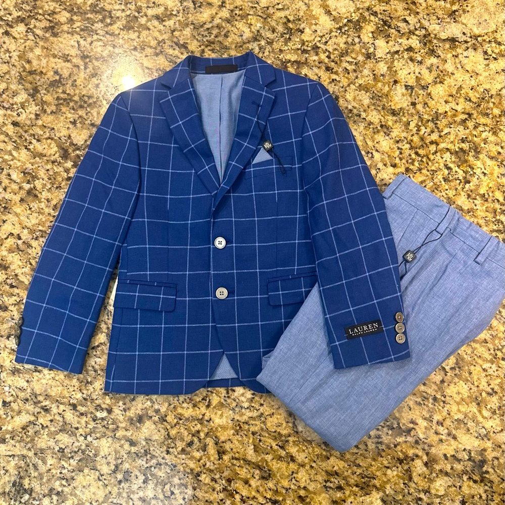 Lauren Ralph Lauren
Big Boys Classic Suit Jacket and pants